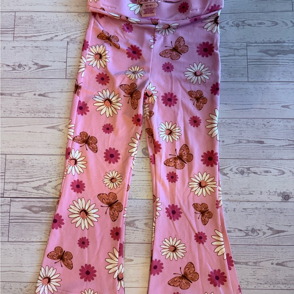 🌸🌺 Pink Floral and Butterfly Kids Leggings
